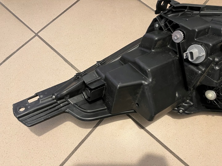 фото №13, Honda hrv ii 2 рестайлінг повний led лампа передня перед права 100-62296