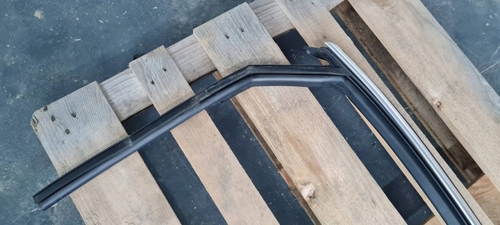 фото №6, S3 8y a3 прокладка стёкла дверь резиновая alu правая правый зад sedan 8y5839432