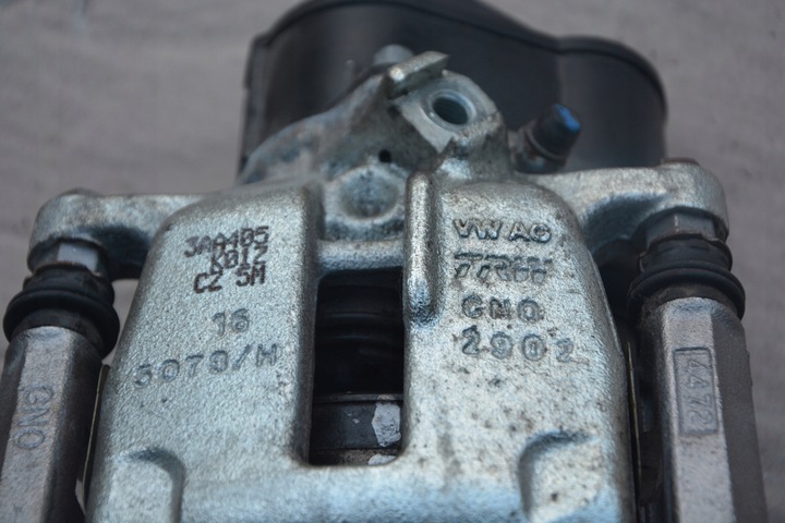 фото №6, Супорт зад електричний праві лівий audi a5 8t рестайлінг