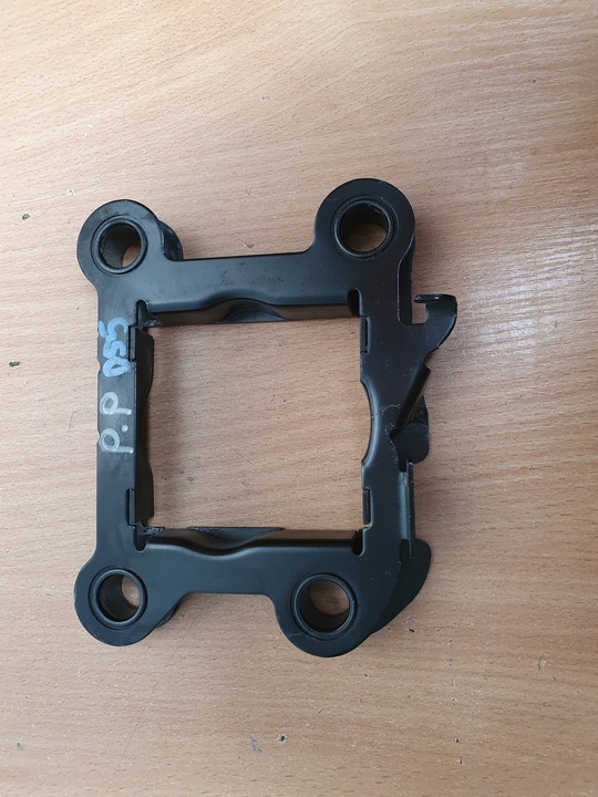 фото №11, Балка зона смятия дистанционная втулка citroen ds5 рестайлинг