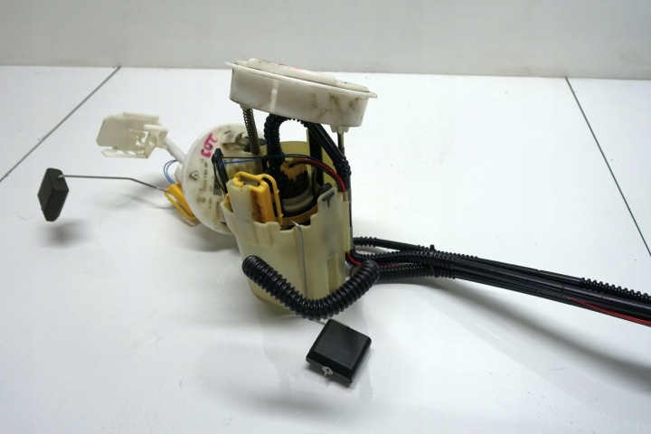 фото №6, Mercedes w203 w209 2.2 3.2 v6 cdi насос топлива поплавок 2034707394 2114701641