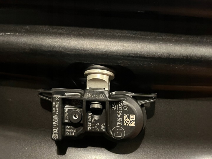 фото №14, 4x диски toyota yaris iv od 2020 року 6x15 5x100 et45 + гайки