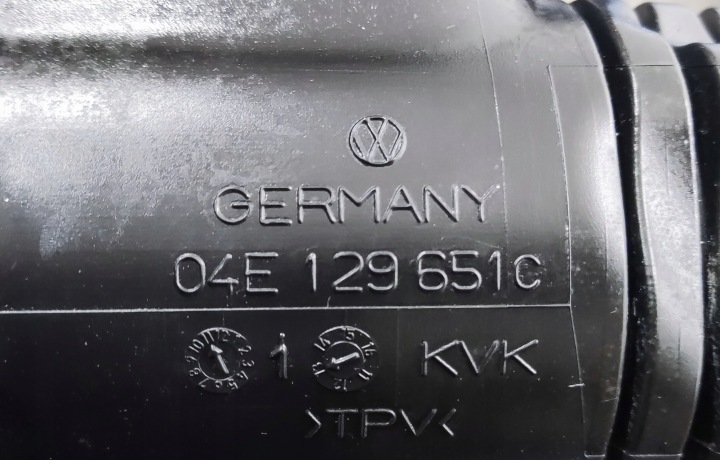 фото №7, Трубка  воздуховод воздуха volkswagen golf vii 1.2 tsi 04e129651c 2012-2016