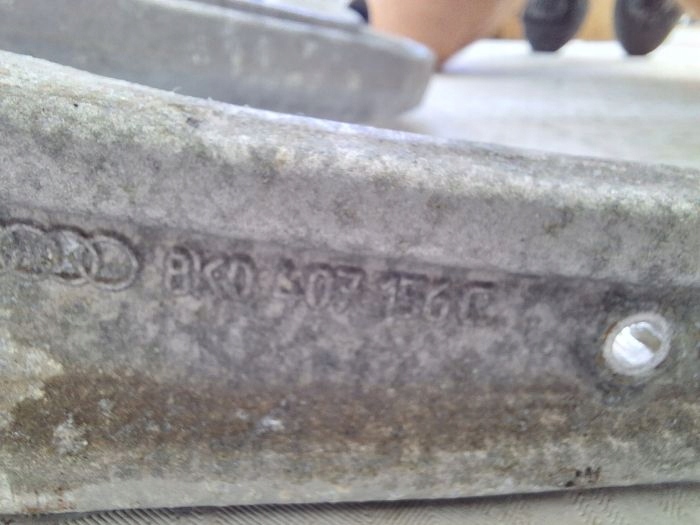 фото №8, Audi a5 8t передня права поворотна опора амортизатор активний 8f0413030b