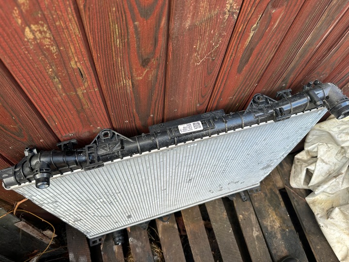 фото №8, Радіаторів land range rover lpla-19e839-bc