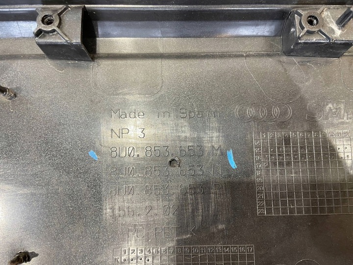 фото №10, Audi q3 i 8u рестайлинг 14-18 решётка радиатора решётка решётка средняя бампера перед хром