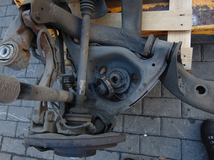 фото №7, Балка вісь підвішування міст зад задній audi a6 c6 3.0tdi механічна коробка передач quattro універсал