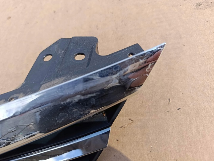 фото №11, Решётка решётка передняя перед toyota corolla рестайлинг e16 e18 53111-02a80