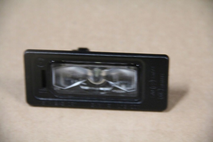 фото №1, Освещение номерного знака w крышка багажника багажника vw touran пара оригинал