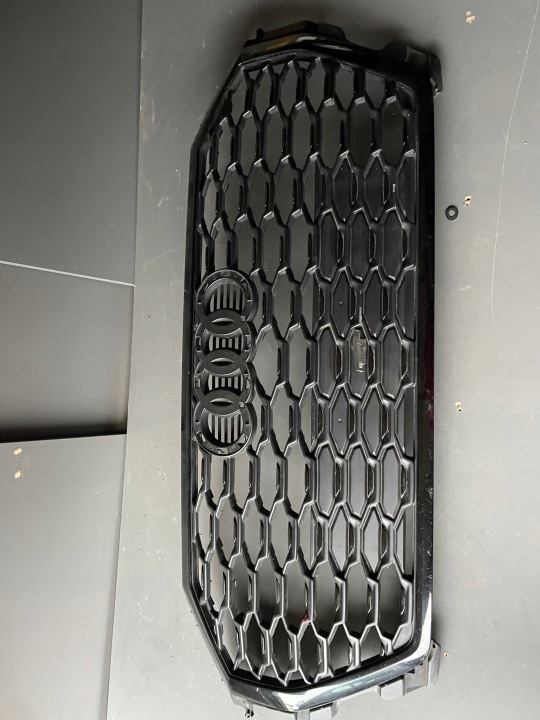 фото №13, Решётка радиатора audi q3 83f s-line чёрный 83f853651 оригинал чёрный