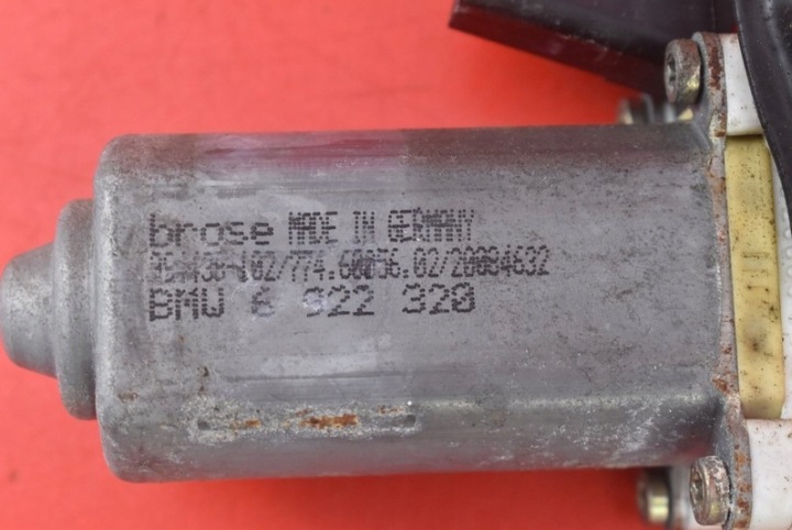 фото №6, Стеклоподъемник правый зад 7034388 6922320 bmw e61 03-07
