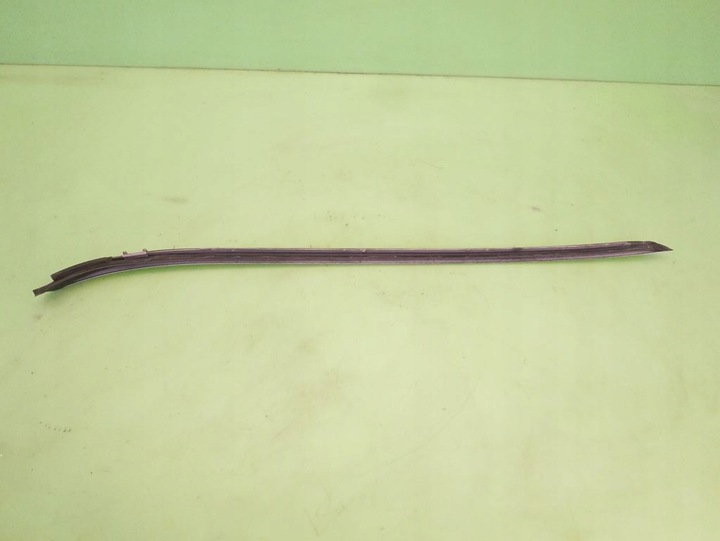 фото №5, Планка скла лобовий ліва перед bmw e90 e91 04-