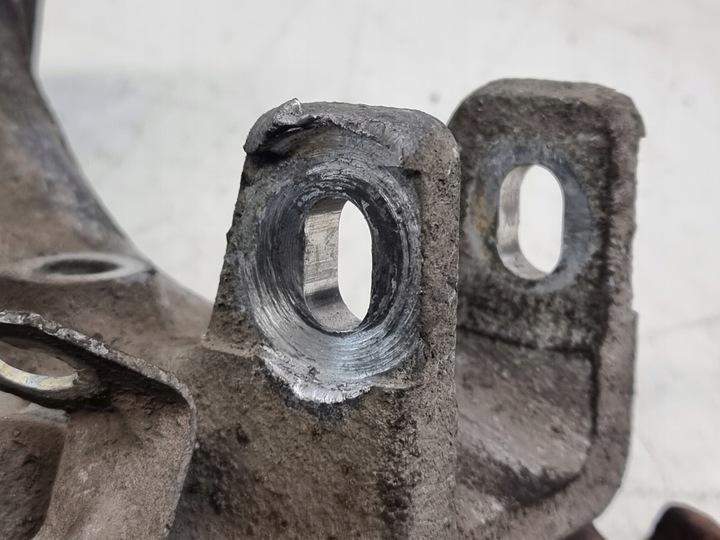 фото №12, Поворотный кулак левый зад audi a6 c6 2.0tdi 05r