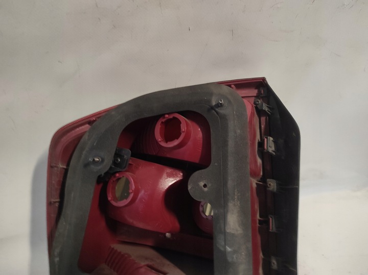 фото №10, Kia cerato i sedan лампа правая зад задняя