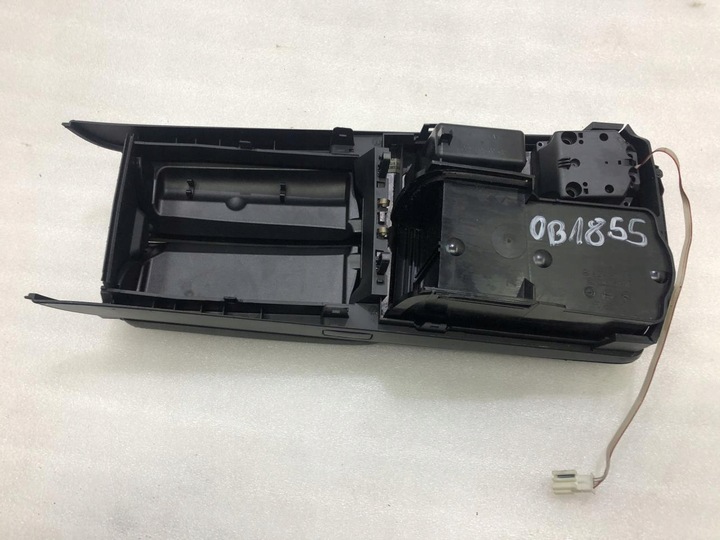 фото №8, Підлокітник тунелю a2046801339 mercedes w212 ang