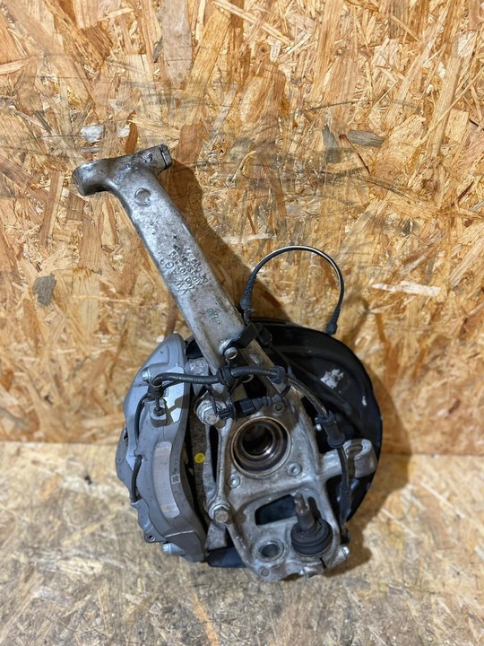 фото №5, Поворотна опора ліва перед audi q7 4m q8 touareg 3.0 tfsi