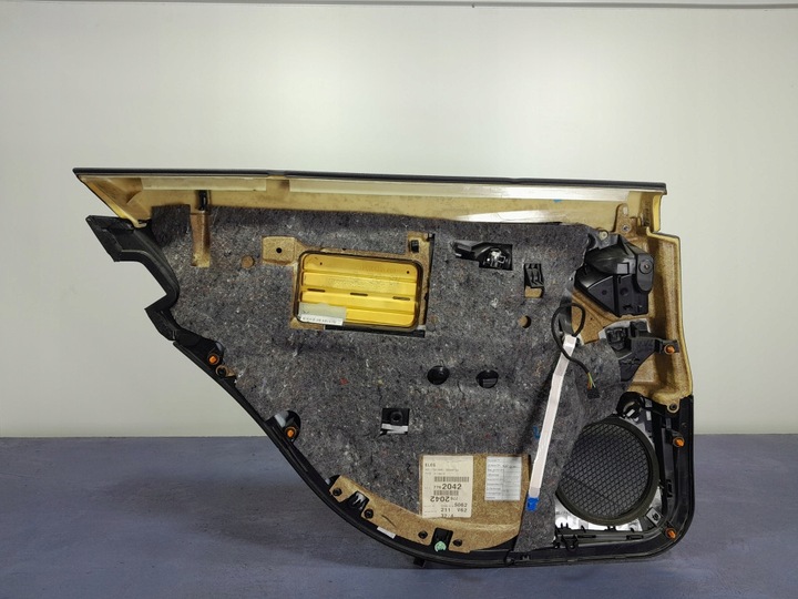 фото №5, Mercedes e w211 универсал рестайлинг обивка боковина дверь зад правые