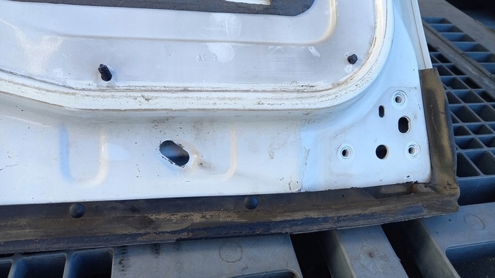 фото №16, Двері ліві зад peugeot partner i 02r