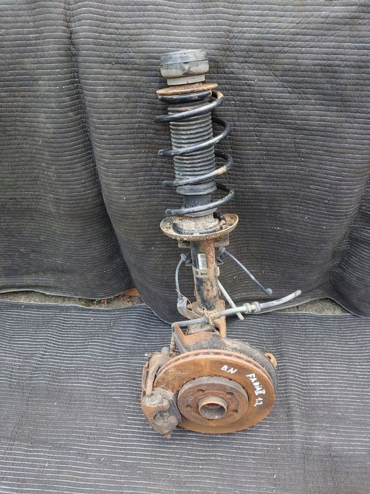 фото №1, Mcperson fabia ii лівий перед поворотна опора 1.2 b