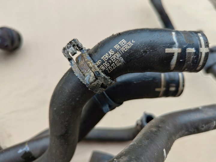 фото №6, Труба шланг води audi vw skoda оригінал 1k0121049ca