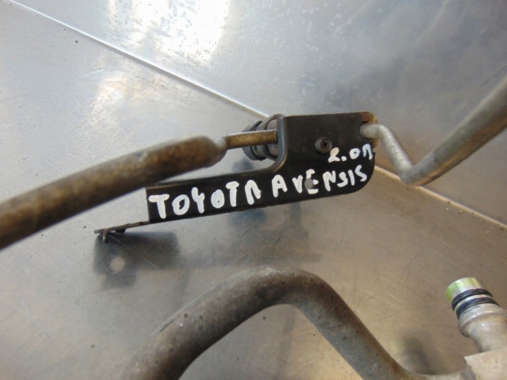 фото №9, Toyota avensis t25 2,0b шланг кондиционера комплект европа