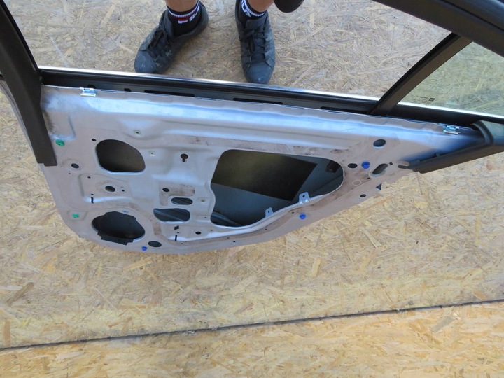 фото №6, Opel insignia a hb дверь задние зад правые z189