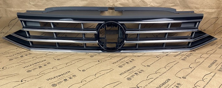 фото №1, Passat b8 r-line рестайлинг решётка радиатор 3g0853651cb