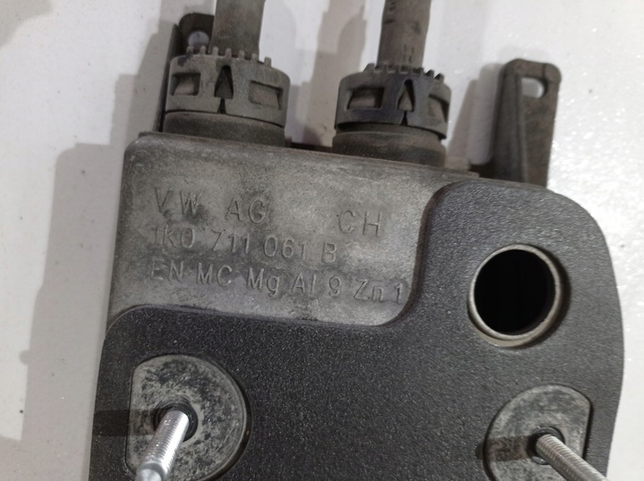 фото №6, Audi a3 8p рестайлінг вибірник ручка троси зміни коробки передач