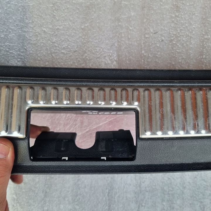 фото №16, Skoda superb 3v9 захист ременя порога багажника універсал