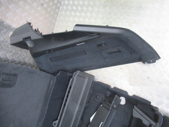 фото №9, Porsche 7p5 iii cayenne 9y обивка багажника комплект