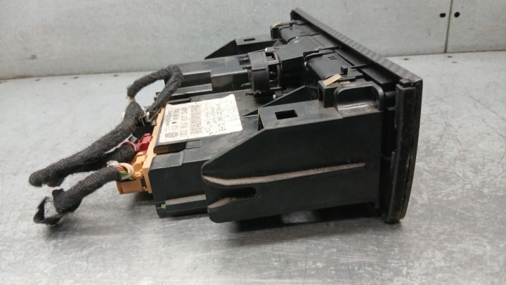 фото №5, Панель клімат-контролю audi a3 8l fl 00-03r 1.6b 8l0820043k