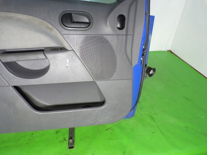 фото №12, Ford fiesta mk6 3d дверь левая перед лак x3