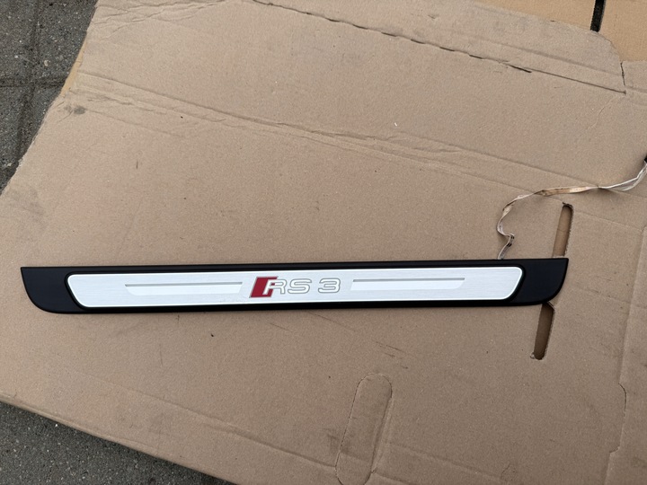 фото №7, Планка порогова накладка комплект audi rs3 a3 8y 8y0947417b