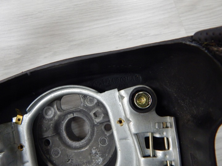 фото №8, Vw golf iv - кермо нова шкіра - obszycie prosimy читати опис