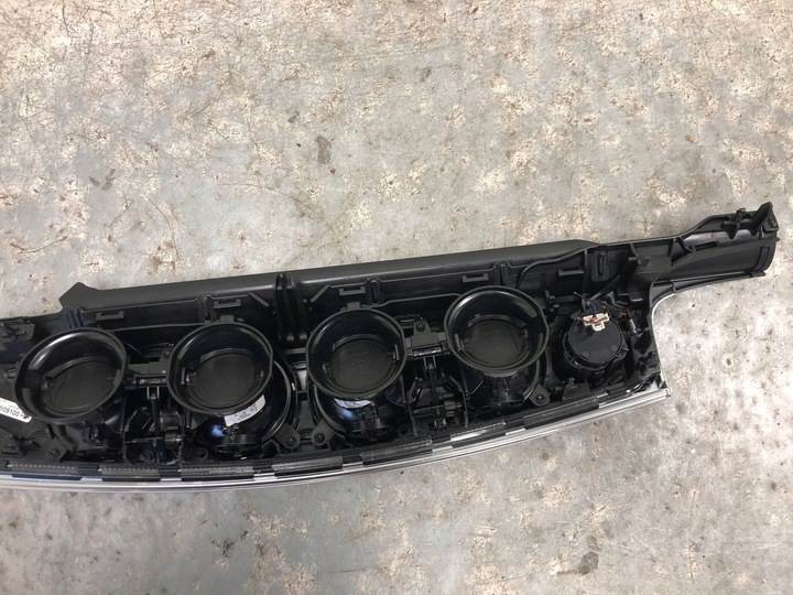 фото №6, Планка dekor консоли mercedes w213 универсал a2136809100