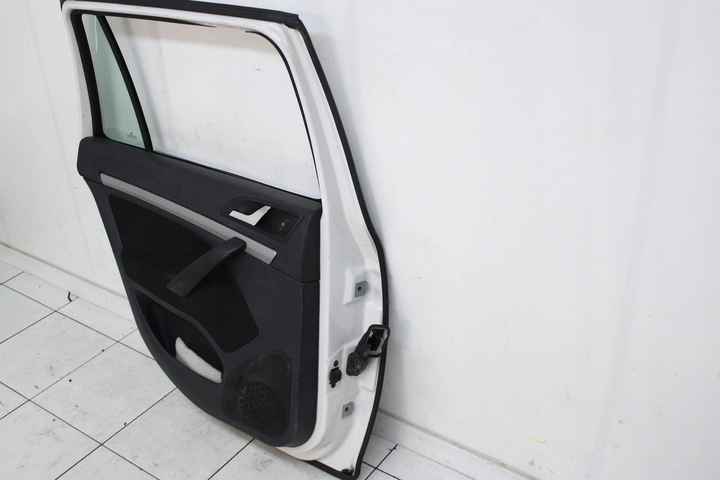 фото №10, Skoda octavia ii рестайлинг универсал 08r- дверь левая задние левый зад 1026