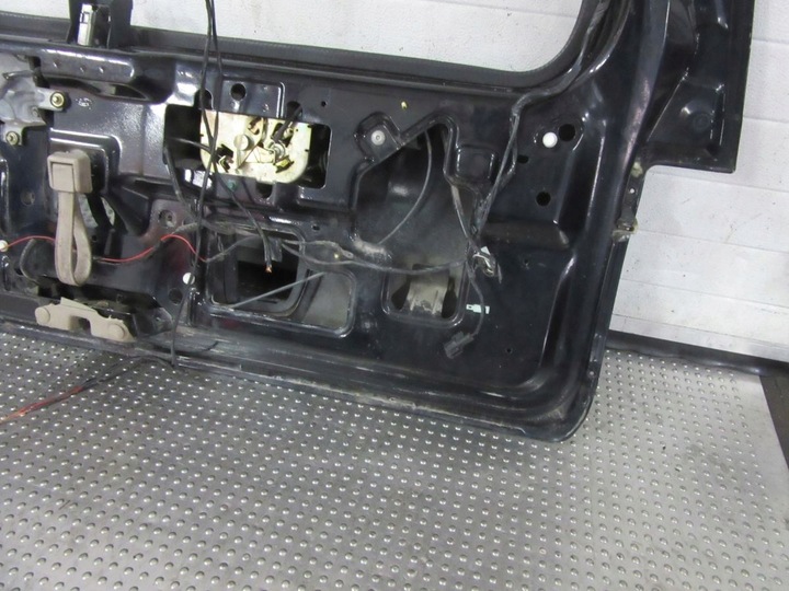 фото №8, Lincoln navigator i 2000 крышка багажника комплектная