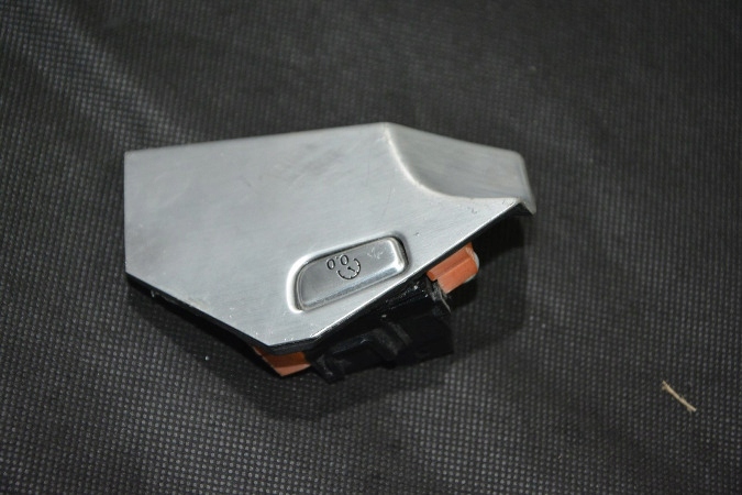 фото №1, Кнопка спідометра audi a8 d4 w12 6.3fsi 4h1907569b