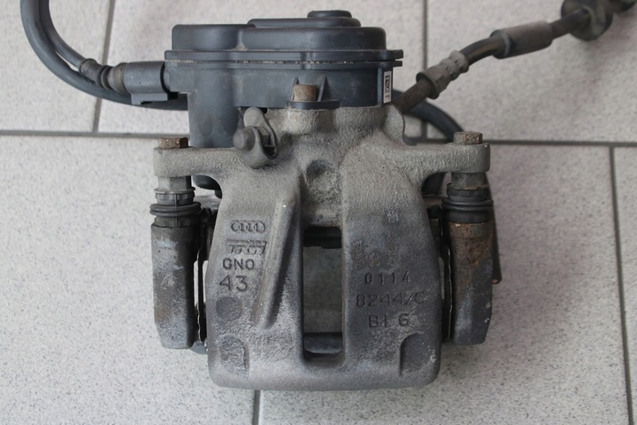 фото №1, Audi a8 d4 4h супорт гальмівний праві зад задній