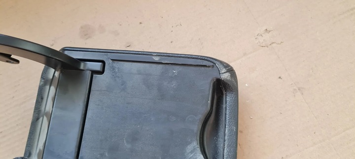 фото №7, A4 b8 a5 подлокотник средний кожа кожаный чёрная nić