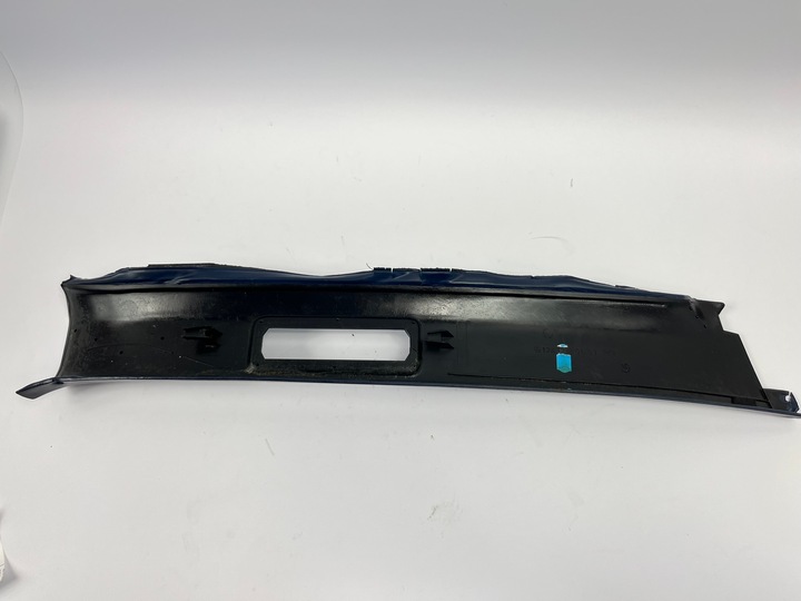 фото №10, Пластик захист стійка d багажника mercedes w124 універсал синя 1246920689