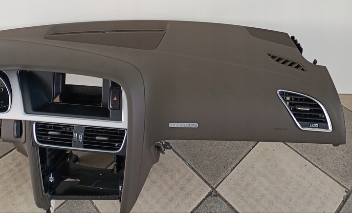 фото №8, Audi a5 sportback консоль панель капот оригинал jak новая коричневая