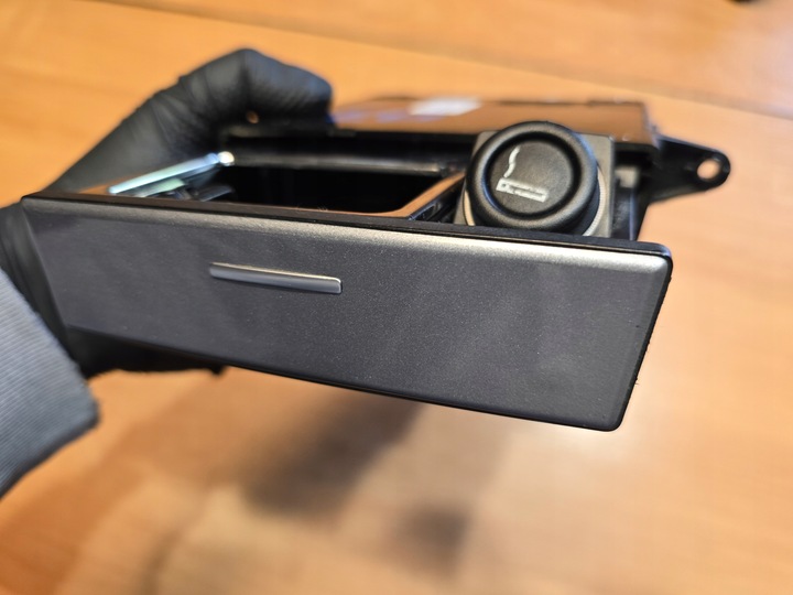 фото №10, Bmw 5 e60 e61 рестайлінг lci попільничка бардачок перед 6976376