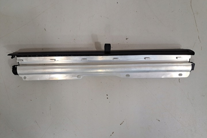 фото №10, Шторка задніх правих двері bmw 5 g30 7385056 3.0l бензин 250kw 2016