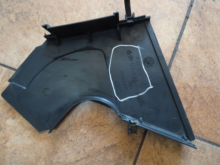 фото №2, Audi a6 c5 2.4 2.8b корпус распределительный вал 078109123 2