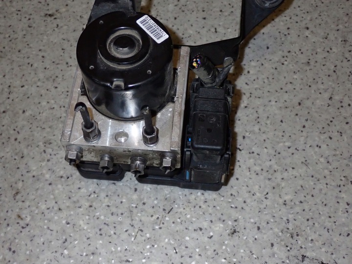 фото №4, Mazda5 mazda 5 05 2.0d rf7 насос abs