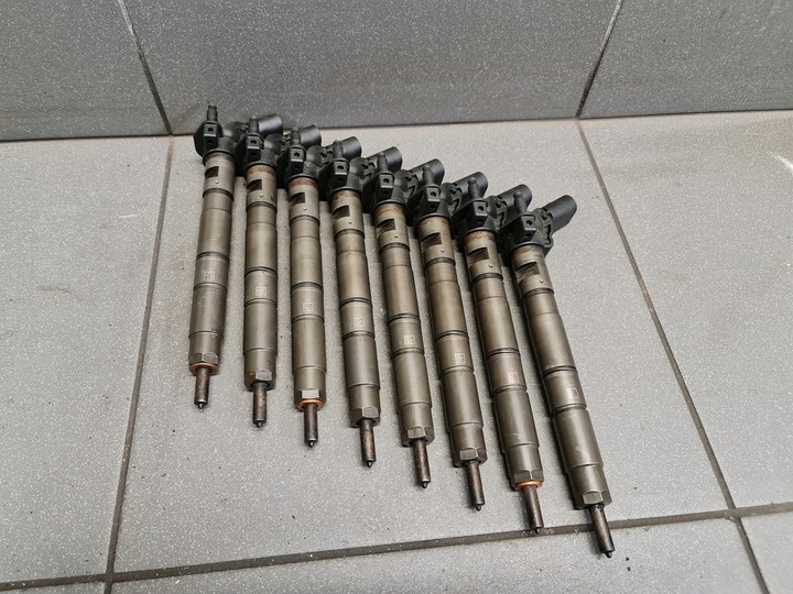 фото №1, Інжектор комплект audi a8 d3 4.2 tdi 057130277ad