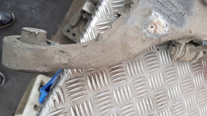 фото №11, Audi a6 c6 4f 3.0 tdi важіль праві зад 4f0505312l