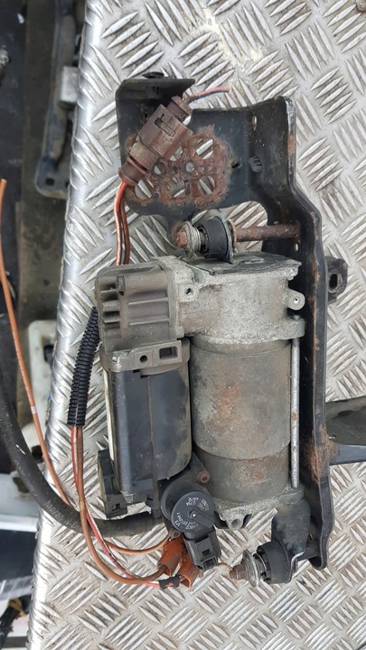 фото №9, Audi a6 c6 4f0 компрессор подвешивание 4430201901