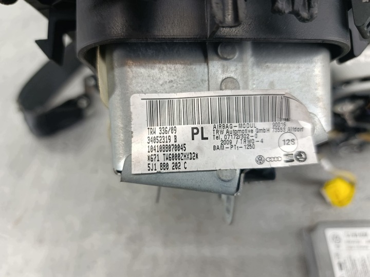 фото №9, Комплект подушек skoda fabia ii 5j0880201h 1c0909605k 5j1880202c